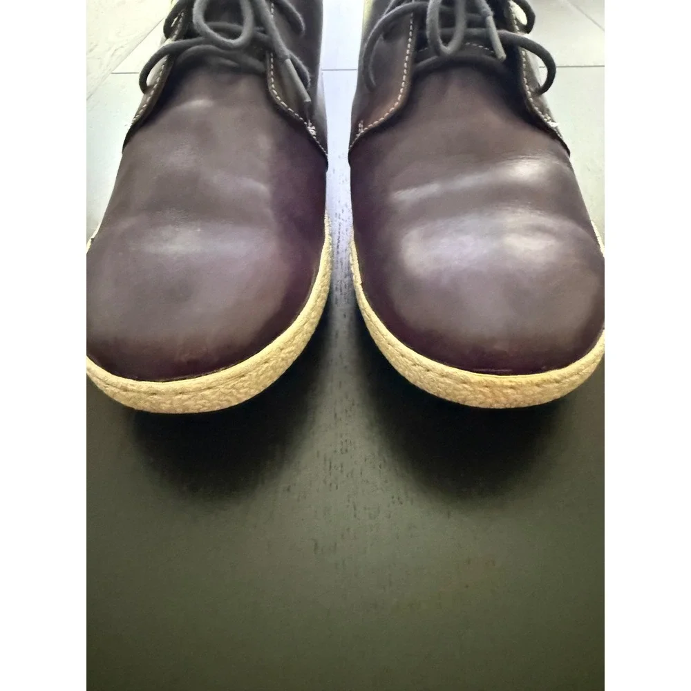 Cole Haan Men's Leather Chukka Boot Size 12M Purple Vibram Cupsole Lace-Up